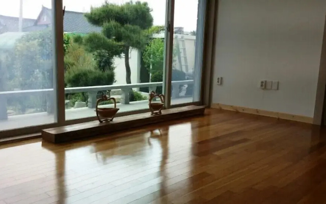 Guest House GODO - Hostel
