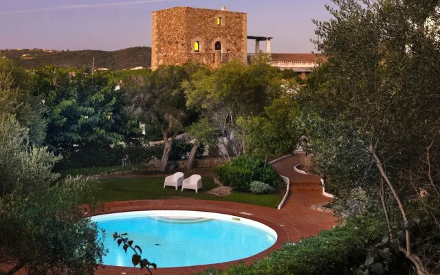 Stay in Porto Cervo With Garden Setting