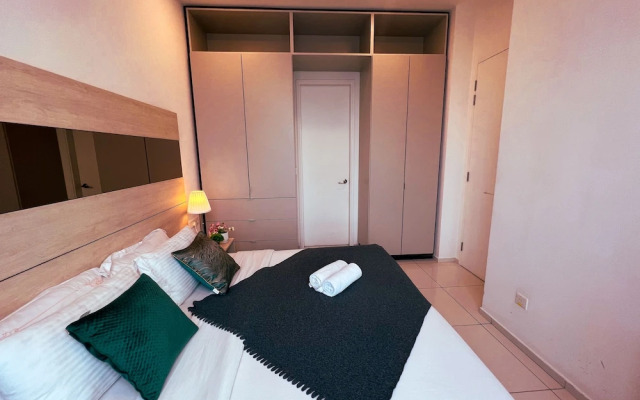 Robertson BY Shahjalal Suites