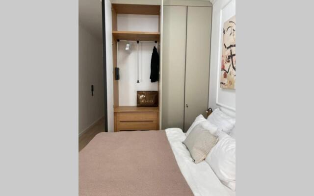 A21 Soho City - Lux Apartment! NEW!!!