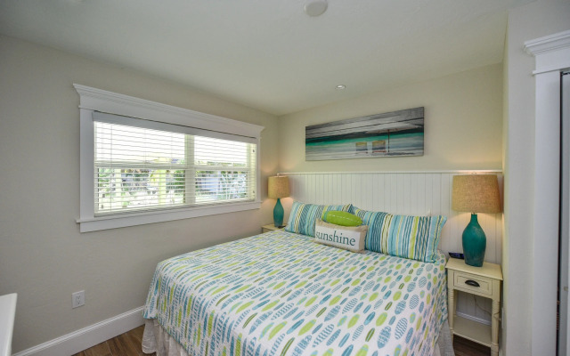 Tropical Breeze Resort