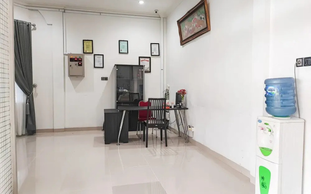 Urbanview Hotel Syariah Near Rsia Annisa Jelutung Jambi
