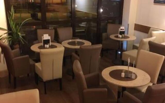 Kunstcafe Rooms