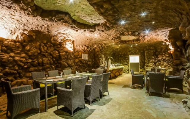 Summit Green Village Resort and spa