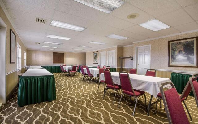 Comfort Suites Appleton Airport