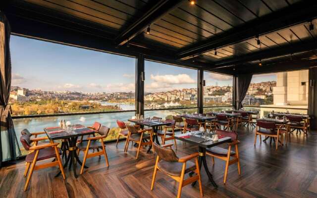 Ramada by Wyndham Istanbul Golden Horn