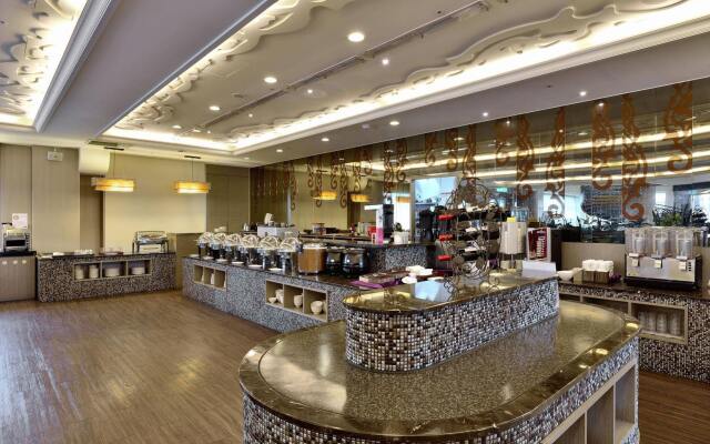 Shinkansen Grand Hotel
