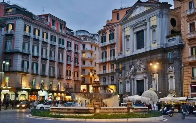 il Salotto Partenopeo