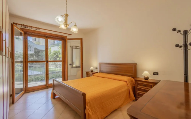Spacious Apartment With Terrace by Wonderful Italy