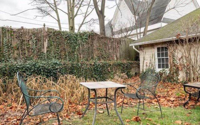 Cozy Cape Cod Bungalow