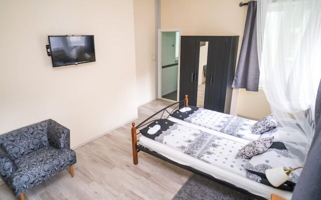 Studio in Zagreb, With Furnished Terrace and Wifi