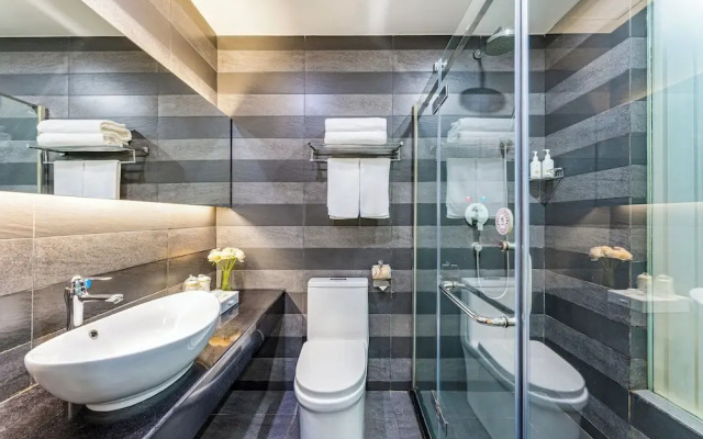Lemon Breeze Hotel