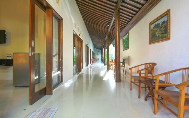 Airy Kuta Utara Pantai Berawa 37 Canggu Bali