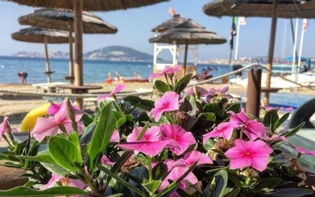 Klaton Beach Hotel