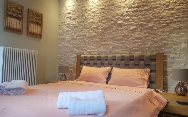 Saint Stephen's apartements at Meteora 3
