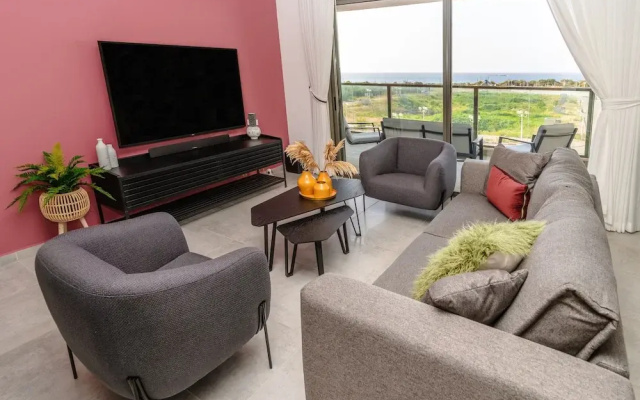 Panoramic Seaview Balcony Escape by Sea N Rent
