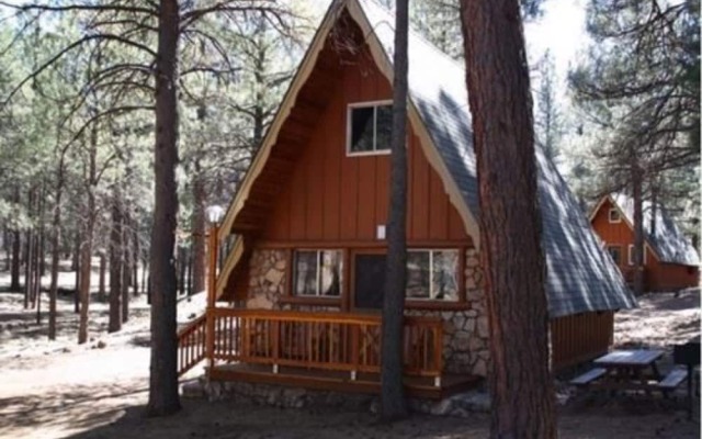 Arizona Mountain Inn and Cabins