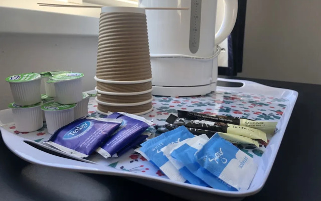 Oyo Devine Beach Hotel, Westcliff Southend-On-Sea