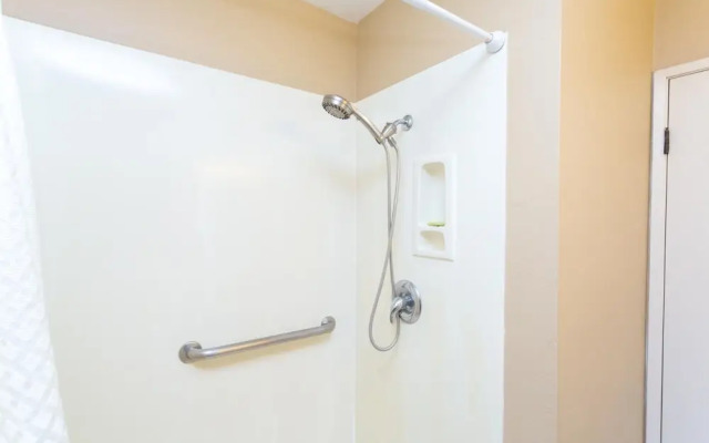 Hale Kamaole #271 - 2 Br Condo