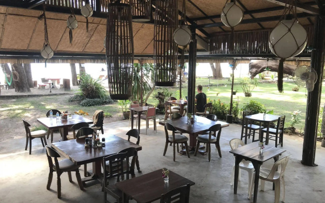 J2B Beach Bungalows