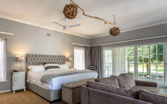 Whale Rock Luxury Lodge