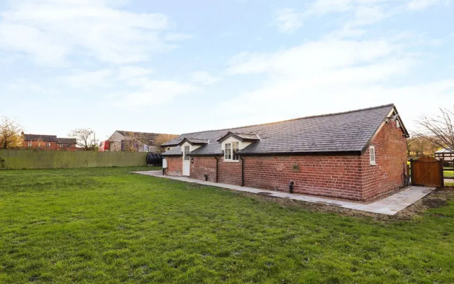 Commonwood Cottage