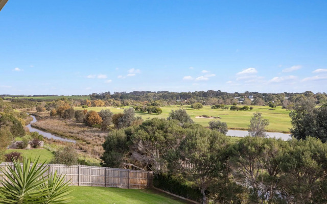 Saltwater Breeze Retreat