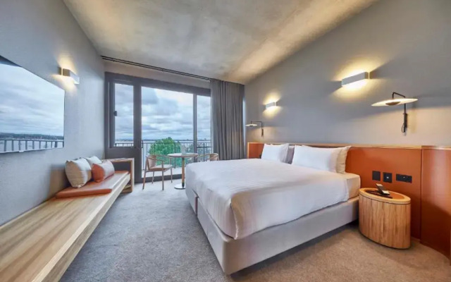 Wonil Hotel Perth - Handwritten Collection