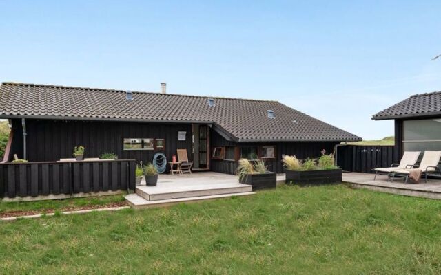 "Thorid" - 175m from the sea in NW Jutland