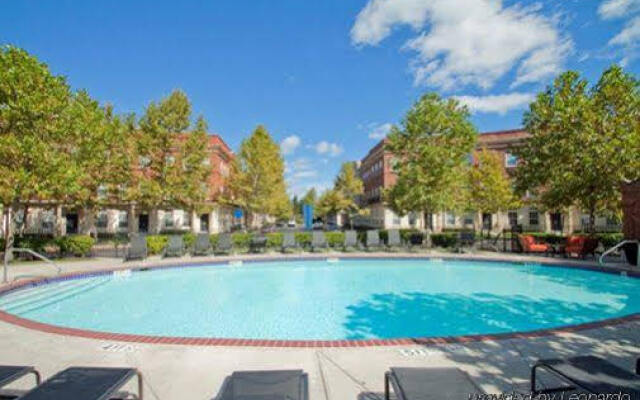 Bridgestreet at Easton Commons