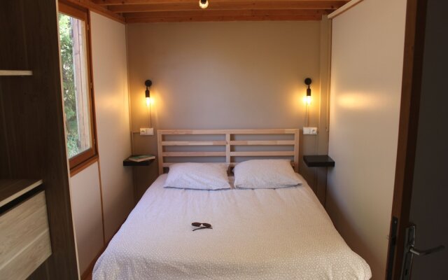 Camping Domaine de Senaud - Les Chalets