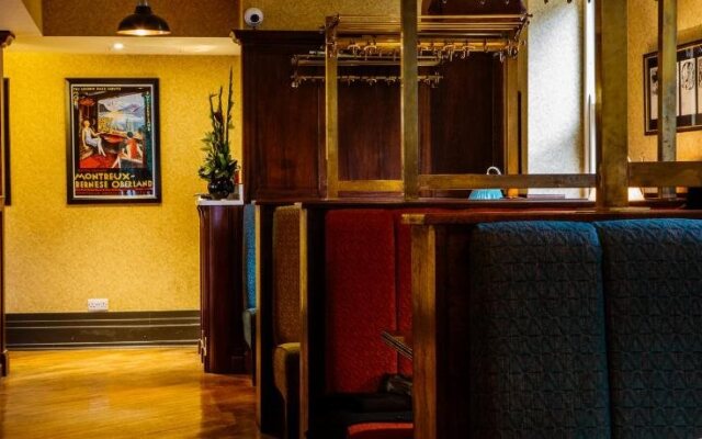 Harper's Steakhouse with Rooms, Haslemere