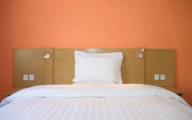 7 Days Inn Beijing Laiguangying Branch