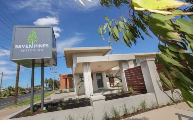 Seven Pines Motor Inn