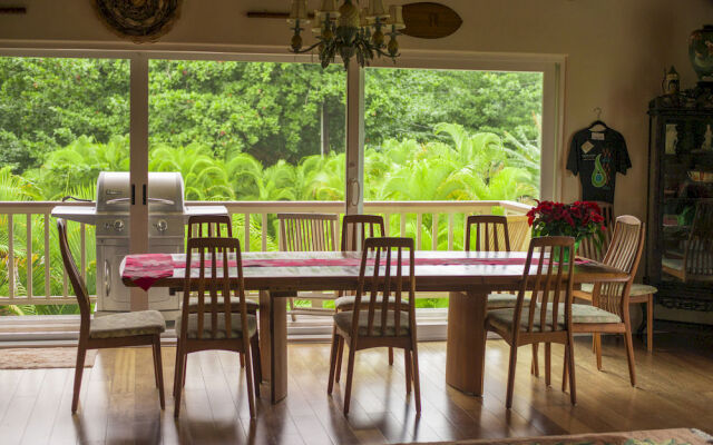 Hale Ho'o Maha Bed & Breakfast