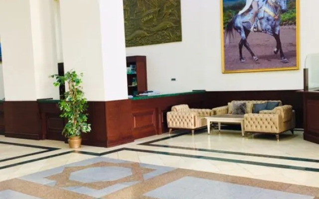 Чарлак Отель