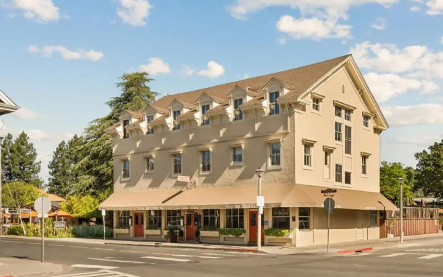 Sonoma Hotel