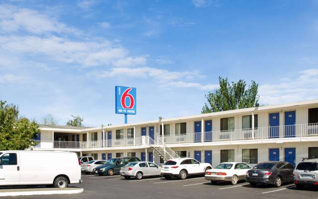 Motel 6 Tacoma, WA - Fife