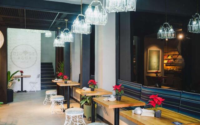 Umbral, Curio Collection by Hilton