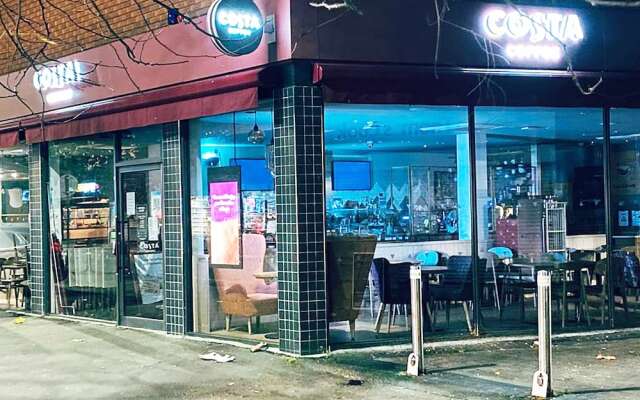 Short Term Shared R&R In Chorlton