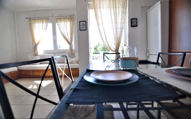 Zennova #15 Naftilos Family Summer House