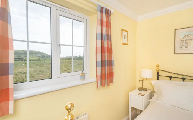 West Bay Holiday Home
