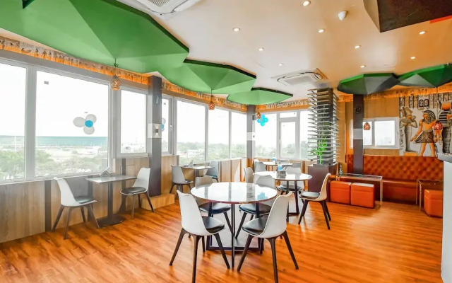 Fabhotel Airport Green Arcade