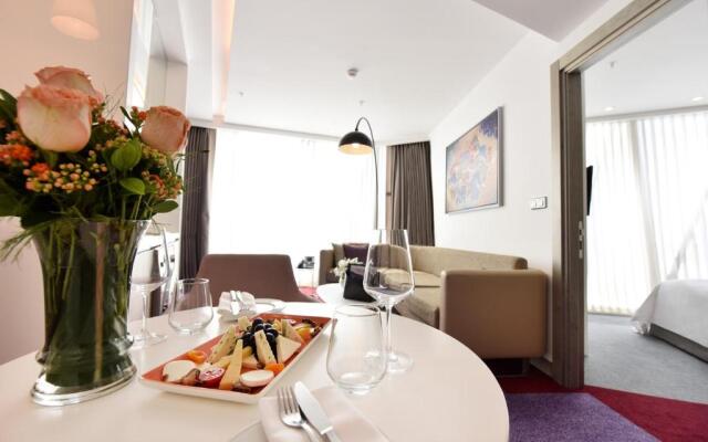 Burgu Arjaan by Rotana Hotel