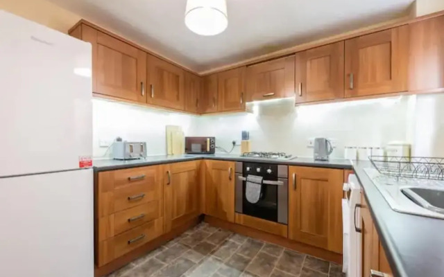 Charming Whitehurst Drive Nest in Manchester
