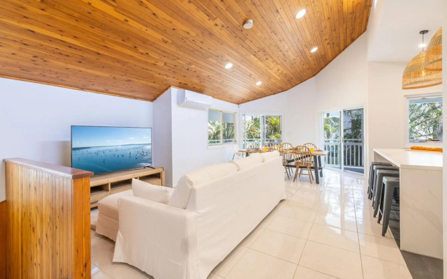 Oceans 11 11 Campbell Ave