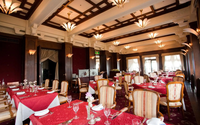 Gamagori Classic Hotel