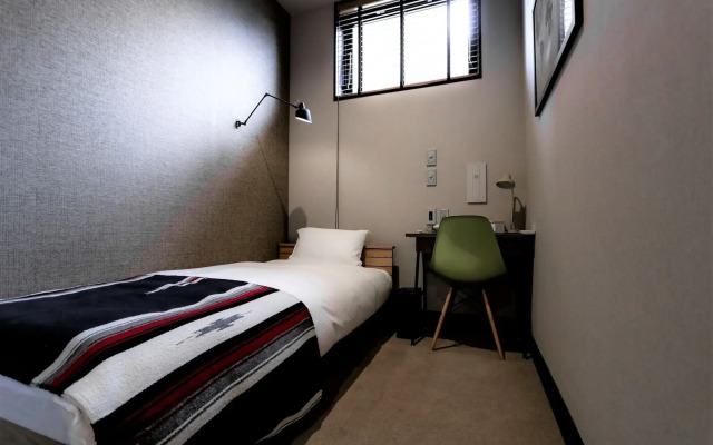 H Hotel
