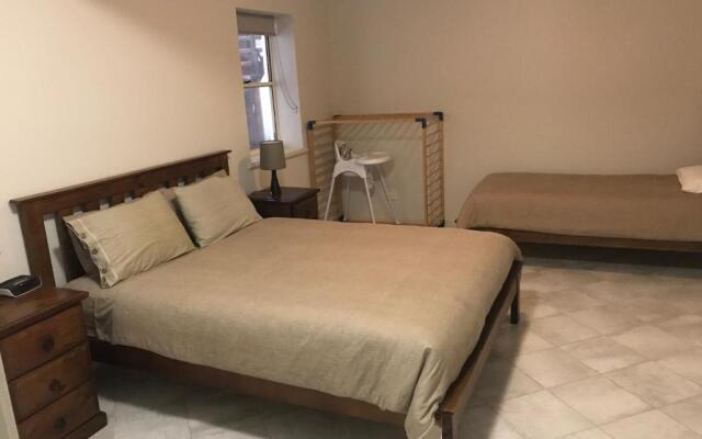 Beachside & Jetty View Apartment 6 - Captain's Apartment