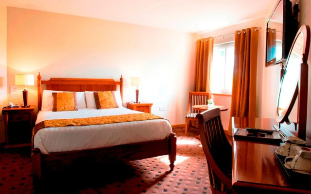 Radstone Hotel